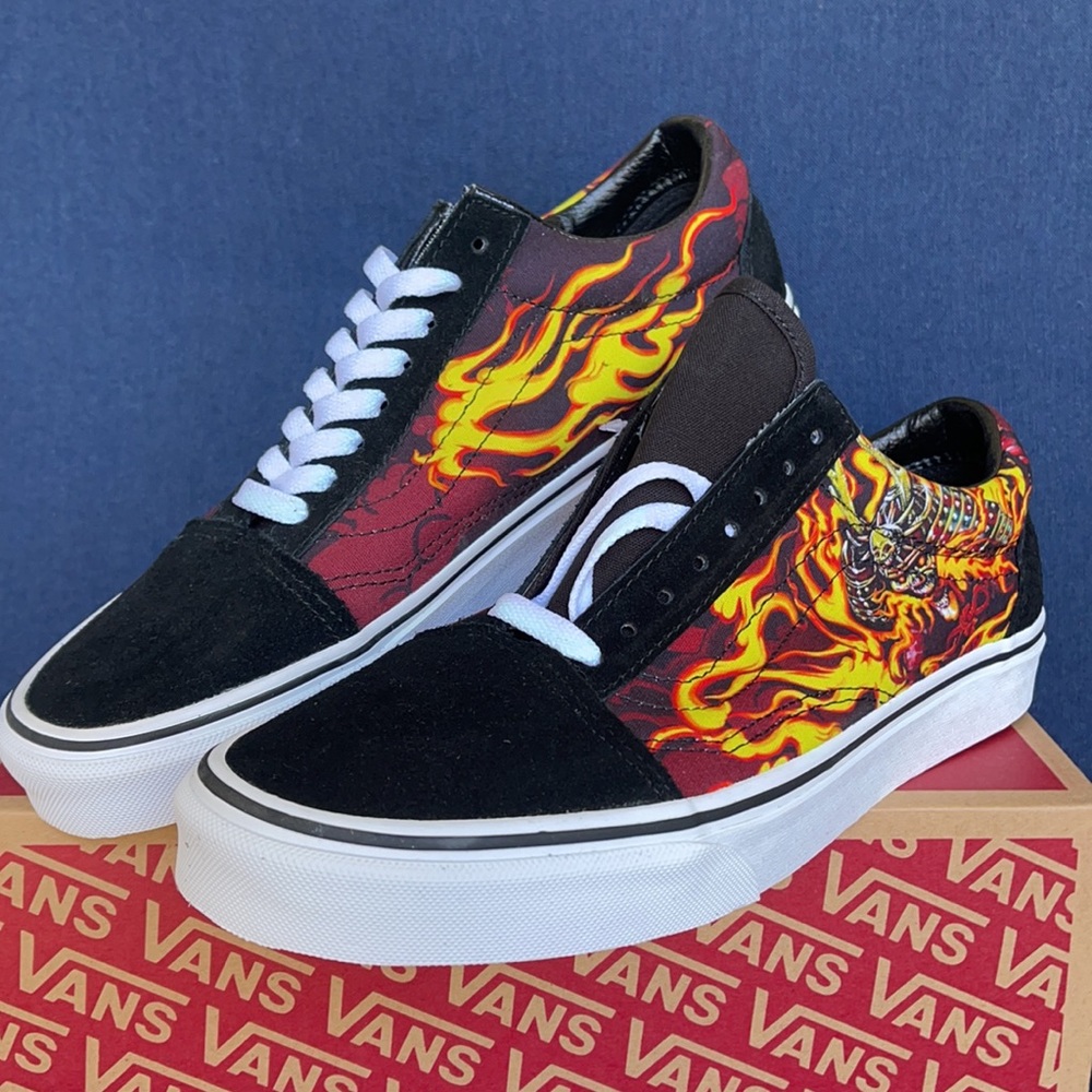 Vans Men’s Old Skool Samurai Rising Black/True White Sneakers - Picture 6 of 16
